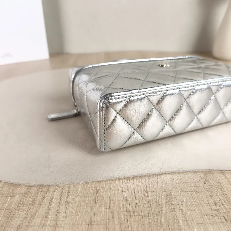 Chanel Crossbody Bag lp Box Bag Top Handle Crossbody Bag Silver Calfskin One Size 19.5 × 5 × 17 cm — detail view 1 of 10