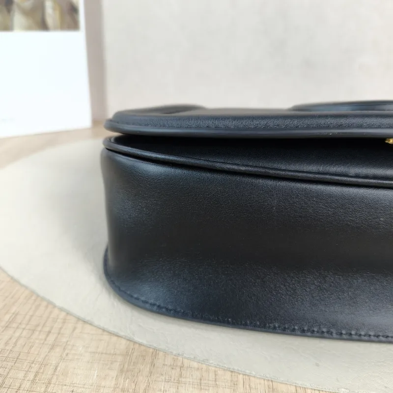 GUCCI Crossbody Bag blondie Top Handle Crossbody Bag Black Calfskin Small 26.5 × 8.5 × 16.5 cm — detail view 3 of 12