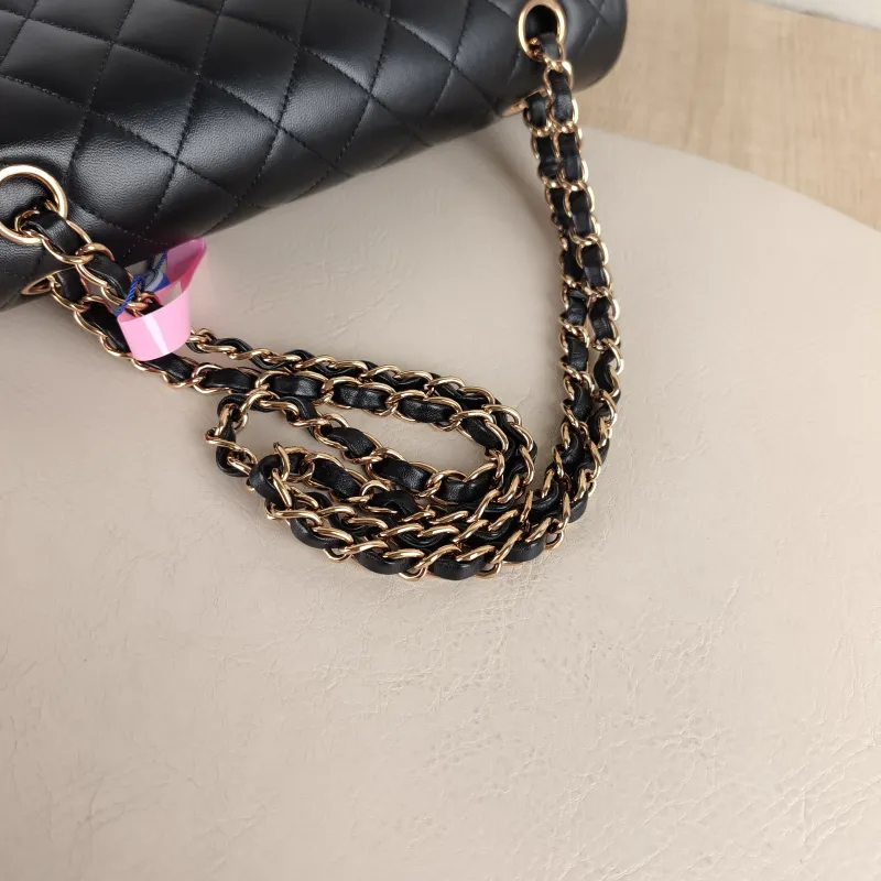 Chanel Crossbody Bag Classic Flap CF Black Lambskin Medium 25.5 × 6.5 × 15.5 cm — detail view 5 of 13
