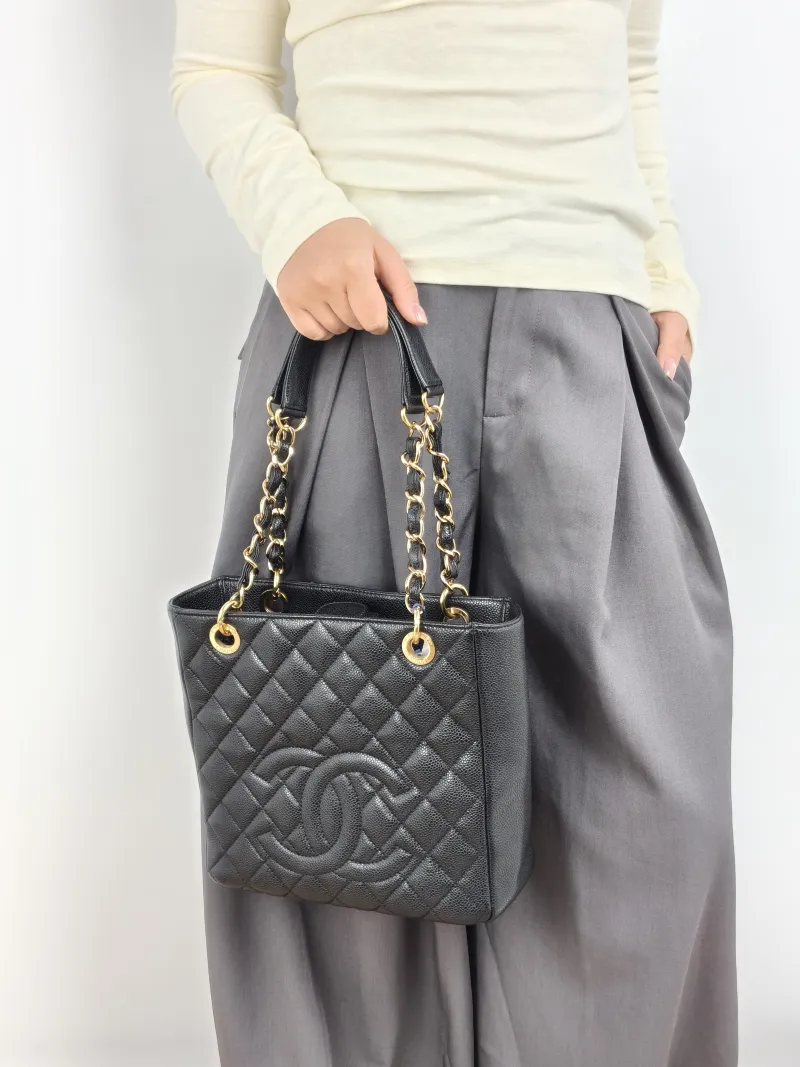 Chanel Shoulder Bag Petite Shopping Tote PST Shopping Tote Black Grained Calfskin Small 24 × 9 × 25 cm 14 — on-model view 1 of 2