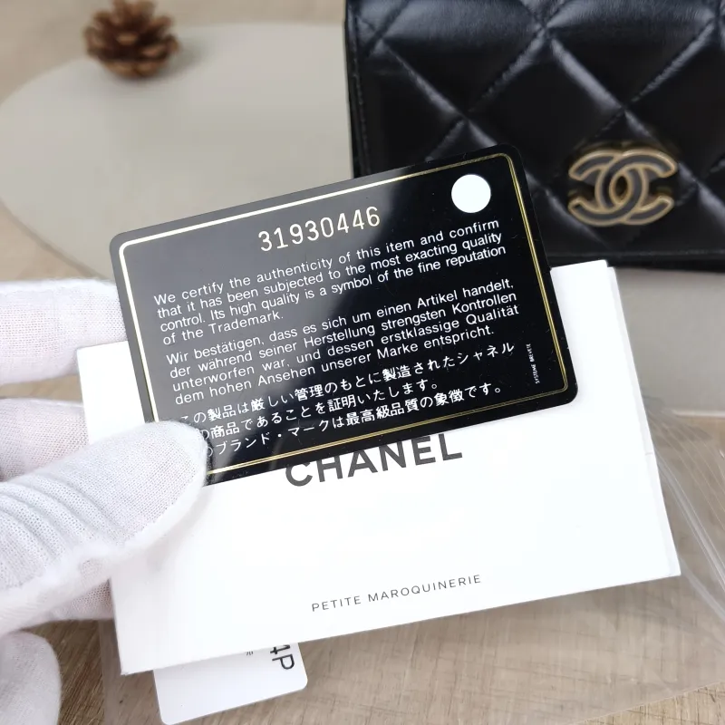 Chanel Crossbody Bag CF WOC Black Lambskin Mini 15 × 5 × 10 cm 31 — detail view 4 of 16