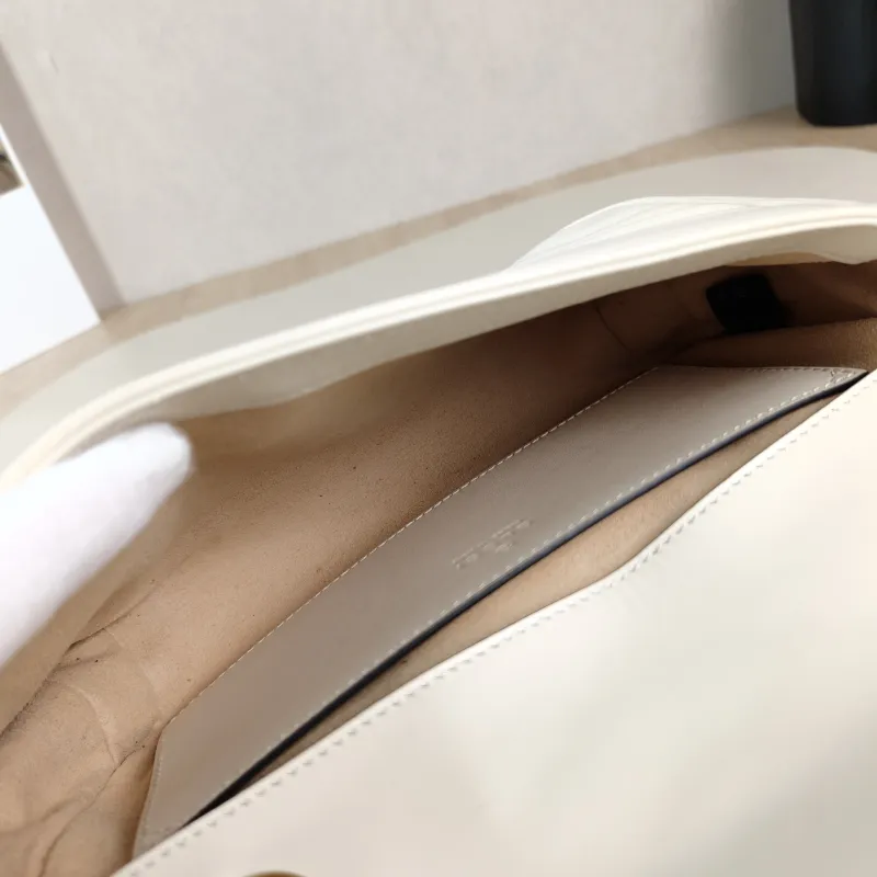 GUCCI Crossbody Bag GG Marmont Small Marmont 22White Calfskin Small22 × 6 × 13 cm — detail view 12 of 14