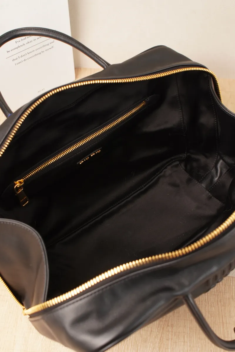 Miumiu Beau Bowling Bag Large Black Calfskin · 34 × 10 × 23 cm — detail view 1 of 16
