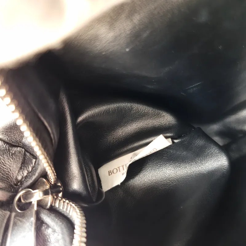 Bottega Veneta Top Handle Bag Jodie Black Lambskin Mini 28 × 8 × 23 cm — detail view 3 of 11