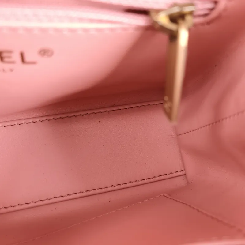 Chanel Crossbody Bag Kelly Pink Calfskinmini19 × 7 × 13 cm — detail view 5 of 15