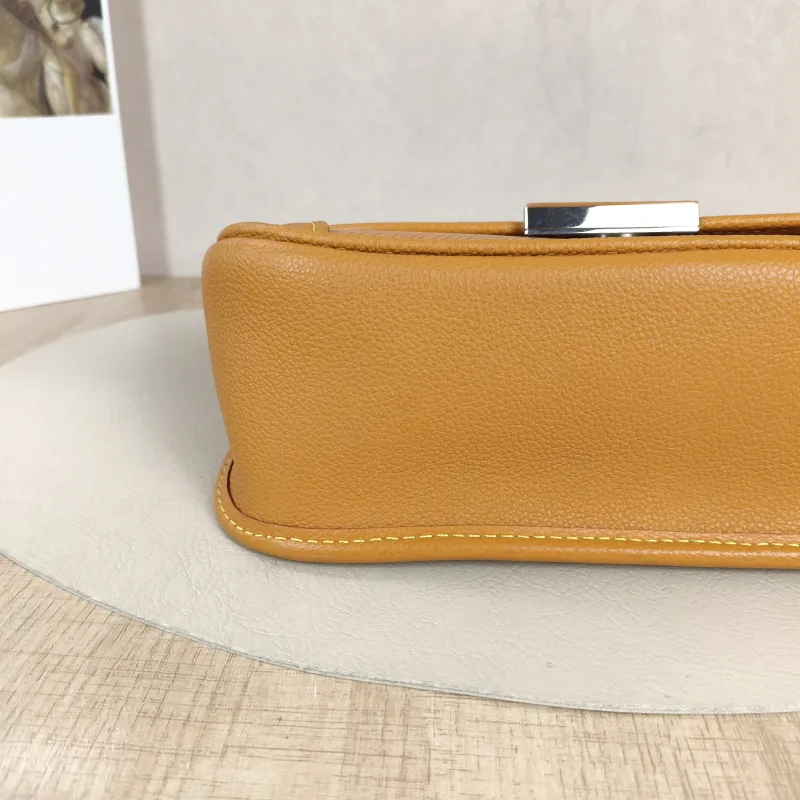 Louis Vuitton Shoulder Bag BUCI Epi Embossed Calfskin One Size 24.5 × 9 × 15.5 cm — detail view 12 of 12