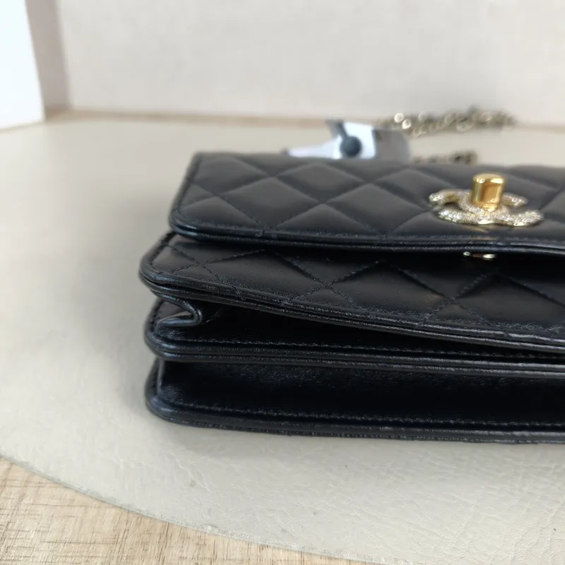 Chanel Crossbody Bag trendy cc woc Black Lambskin Mini 19.2 × 3.5 × 12.3 cm — detail view 4 of 11