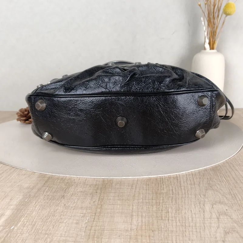 BALENCIAGA Crossbody Bag LE CAGOLE Black Lambskin Small 33 × 8.5 × 16 cm — cover view 4 of 5