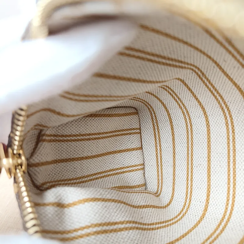 Louis Vuitton Crossbody Bag Speedy Nano Brown PVC nano 16 × 7.5 × 10 cm — detail view 1 of 14