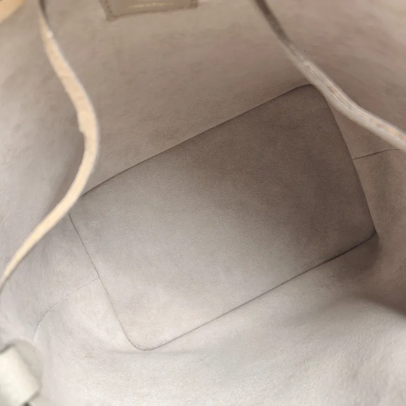 Louis Vuitton Shoulder Bag NÉONOÉ Bucket Bag · White Empreinte Embossed Calfskin Medium 26 × 17.5 × 26 cm — detail view 12 of 14