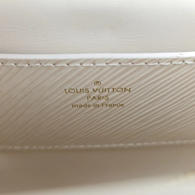 Louis Vuitton Crossbody Bag Twist White Epi Embossed Calfskin Small19 × 9 × 15 cm — detail view 6 of 13
