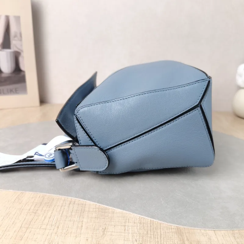 LOEWE Crossbody Bag Puzzle Blue CC alfskin Small 24 × 10.5 × 16.5 cm — detail view 12 of 16