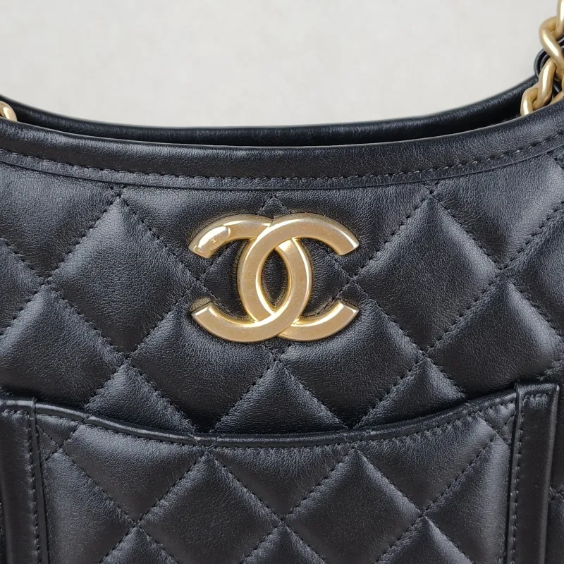 Chanel Crossbody Bag 24s hobo Black Calfskin One Size 22 × 6 × 24 cm — detail view 7 of 11