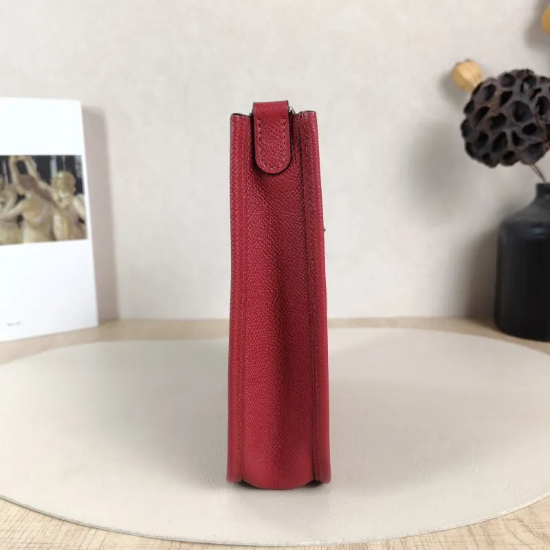 Hermès Crossbody Bag Evelyne Mini 16 Mini 16 K1 Epsom Calfskin Mini 17 × 5.5 × 18 cm A — detail view 2 of 12