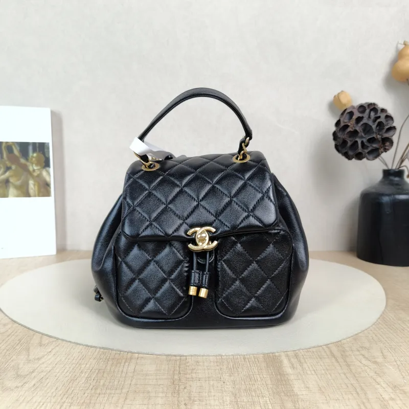 Chanel Crossbody Bag23k Backpack Black Lambskin One Size23 × 12 × 20 cm