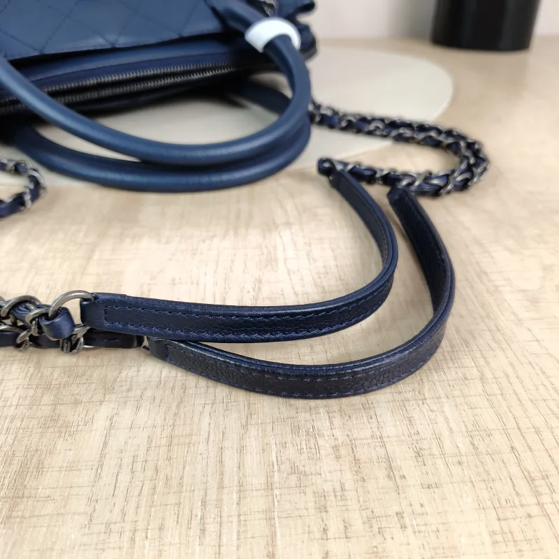 Chanel Top Handle Bag Shoulder Bag Blue Grained Calfskin One Size 33 × 9 × 22 cm 21 — detail view 1 of 13