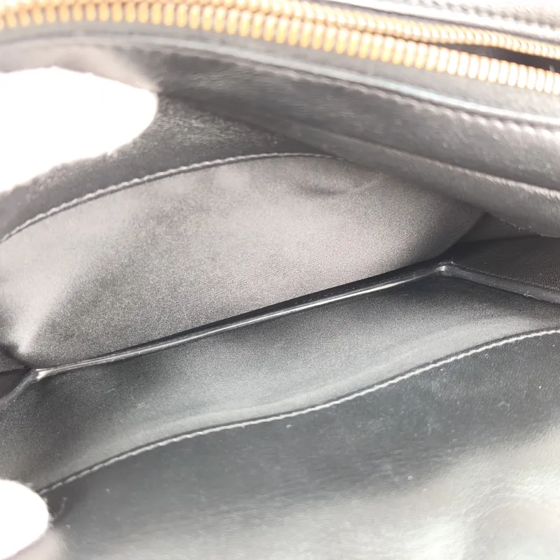 Chanel Crossbody Bag cf Collection Crossbody Bag Black Calfskin 25 × 10 × 18 cm 18 — detail view 2 of 15