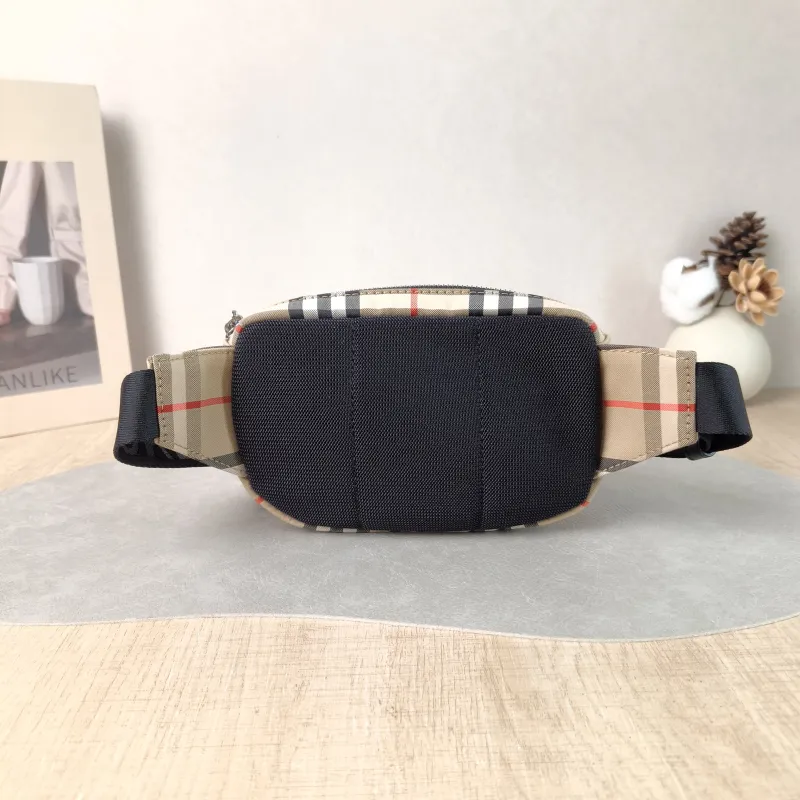 BURBERRY Belt Bag Belt Bag Canvas One Size 18 × 4 × 13.5 cm — cover view 3 of 5