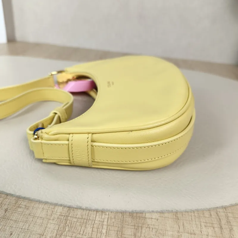 CELINE Shoulder Bag AVA Yellow Calfskinmini16 × 4 × 8.5 cm — detail view 4 of 10