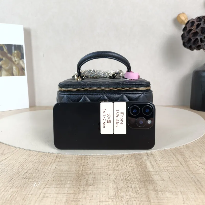 Chanel Top Handle Bag Edition Black Lambskin One Size16 × 8 × 9.5 cm — cover view 4 of 5