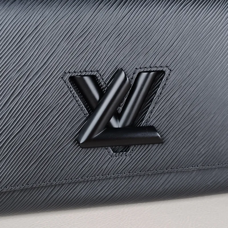 Louis Vuitton Crossbody Bag Twist Black Epi Embossed Calfskin Medium23 × 9.5 × 17 cm — detail view 6 of 12