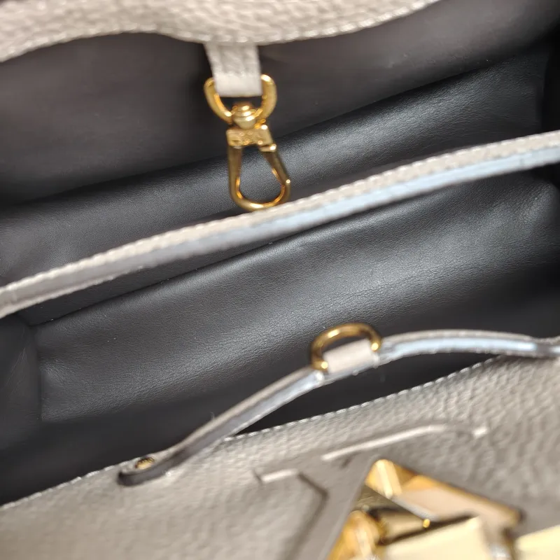 Louis Vuitton Top Handle Bag Capucines Grey Calfskin Medium 31.5 × 11 × 20 cm — detail view 5 of 10