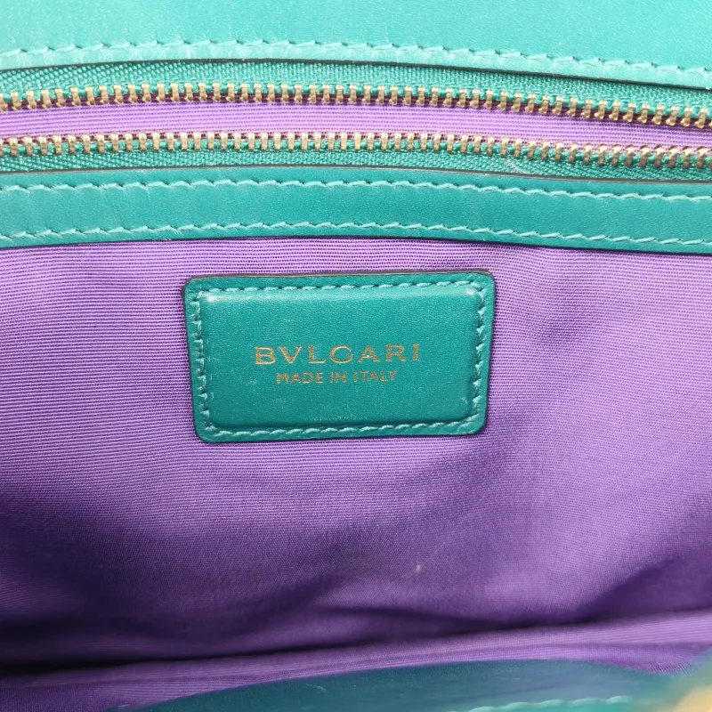 Bvlgari Crossbody Bag Serpenti Forever Collection Crossbody Bag Green Calfskin Medium27.5 × 7 × 18 cm — detail view 3 of 15