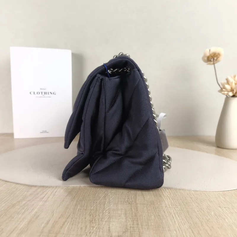 BALENCIAGA Shoulder Bag CRUSH Chain Bag Black Medium 30 × 13 × 20 cm — detail view 10 of 11