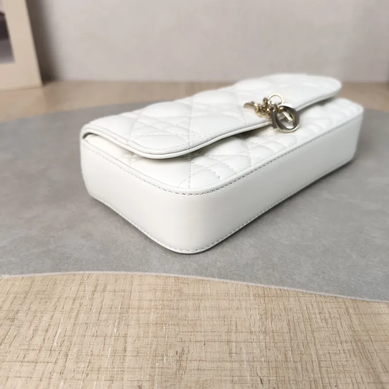 DIOR Crossbody Bag My Chain Bag White Lambskin One Size 18 × 3.5 × 10 cm — detail view 6 of 12