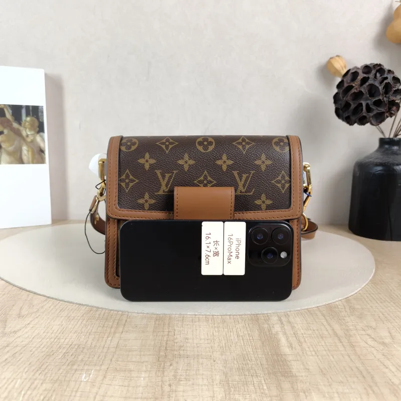 Louis Vuitton Crossbody Bag Dauphine Monogram PV Cmini20 × 9 × 15 cm — cover view 2 of 6