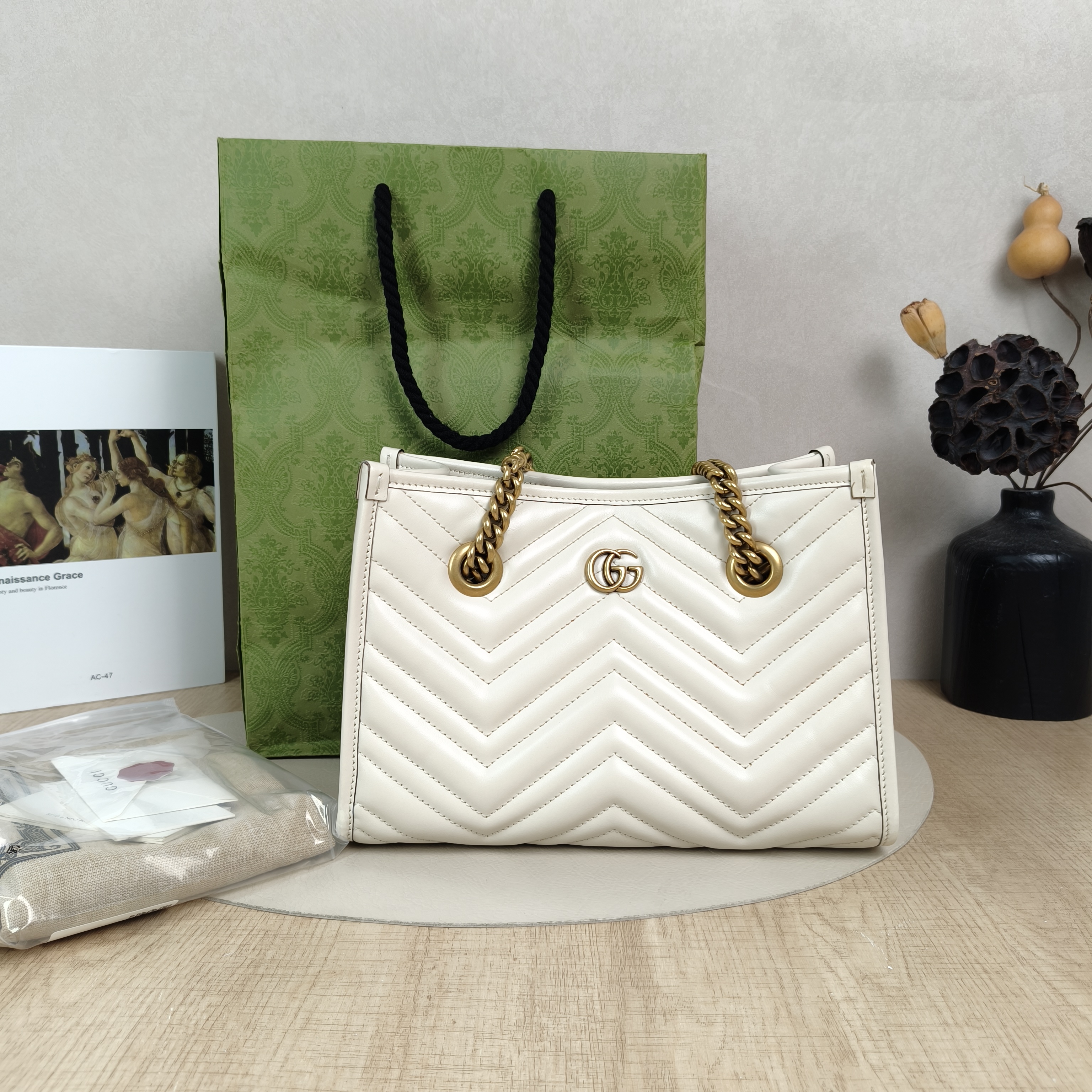 GUCCI Shoulder Bag GG Marmont Marmont tote White Calfskin Small Edition26.5 × 12.5 × 18.5 cm — cover view 6 of 6