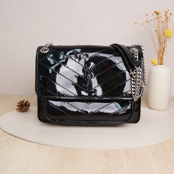 SAINT LAURENT Niki D Medium Black Patent Leather · Dust Bag · 28 × 8.5 × 20 cm