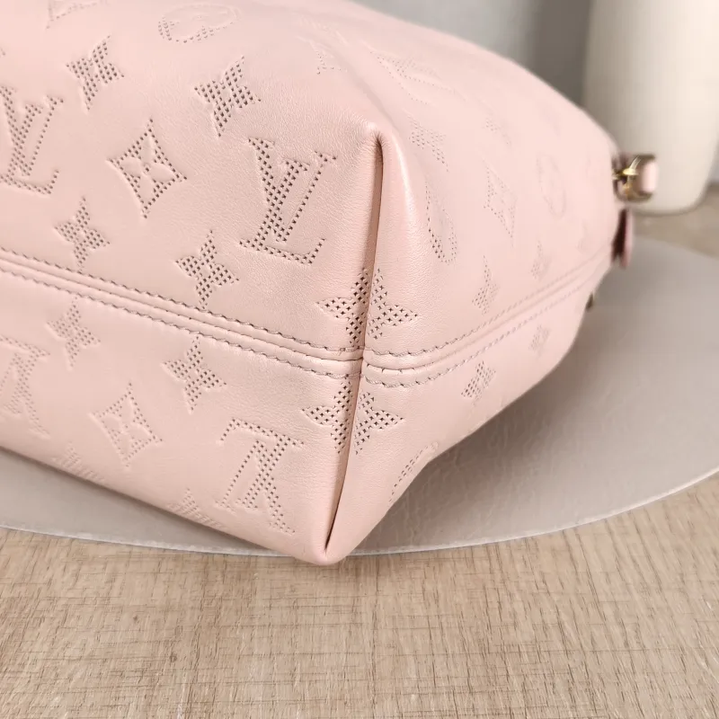 Louis Vuitton Crossbody Bag BUNDLE Pink Calfskin Medium 28 × 11.5 × 20 cm — detail view 2 of 11