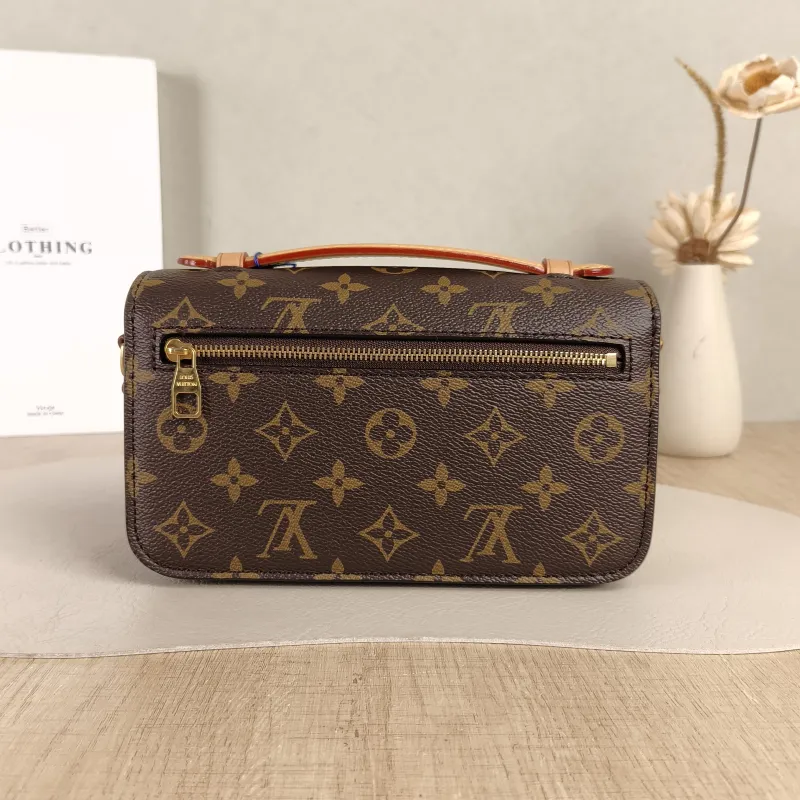 Louis Vuitton Crossbody Bag Pochette Métis East West Monogram PVC Small21.5 × 6 × 13.5 cm — cover view 4 of 5