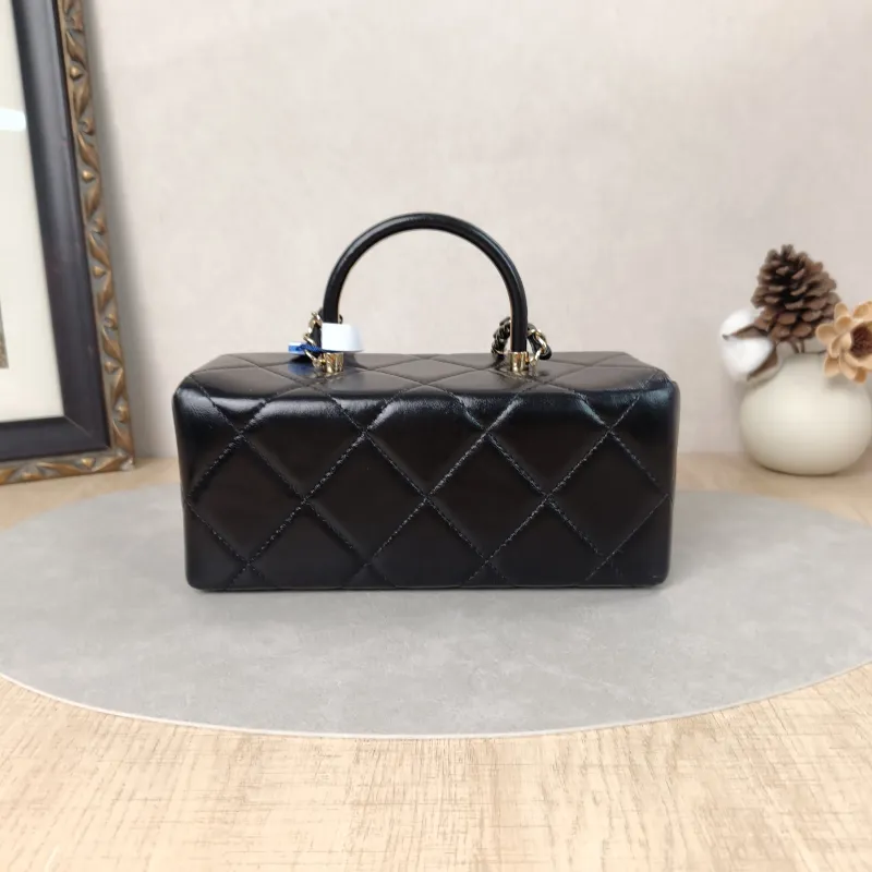 Chanel Crossbody Bag23k Box Bag Black CC alfskin22 × 9 × 10.5 cm — cover view 2 of 6