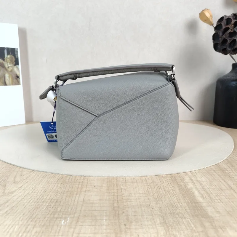 LOEWE Crossbody Bag Puzzle Grey Calfskinmini18 × 8 × 12.5 cm — cover view 3 of 5