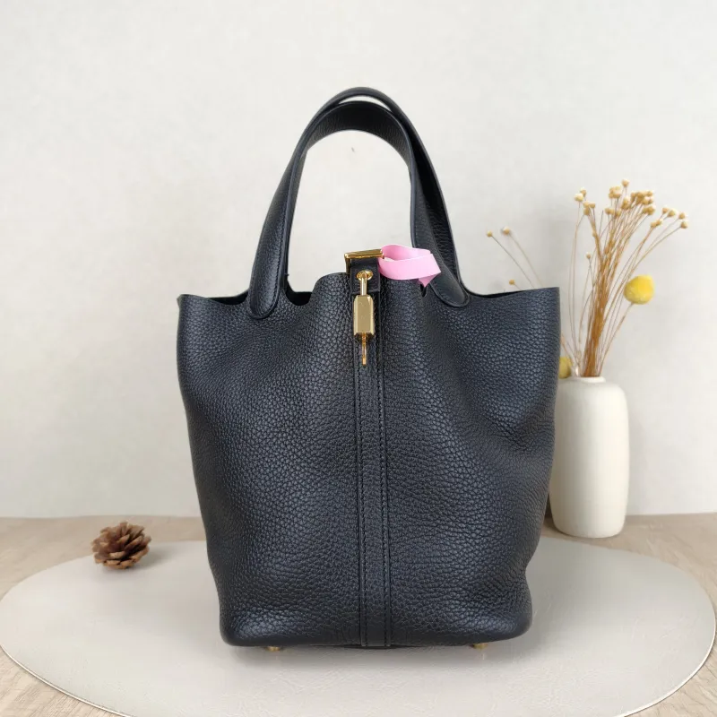Hermès Top Handle Bag Picotin Lock 22 22Black TC Calfskin Medium22 × 17 × 21 cm