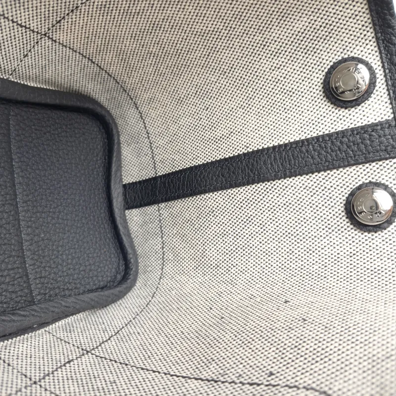 Hermès Top Handle Bag Neo Garden 23 Mini Black · Beige Canvas · Negonda Calfskin Mini 23 × 10 × 16 cm G — detail view 10 of 11