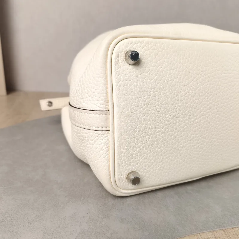 Hermès Top Handle Bag Picotin Lock 18 18 10Craie Taurillon Clemence TC Calfskin Small 18 × 13 × 18 cm Z Conditioned — detail view 6 of 12