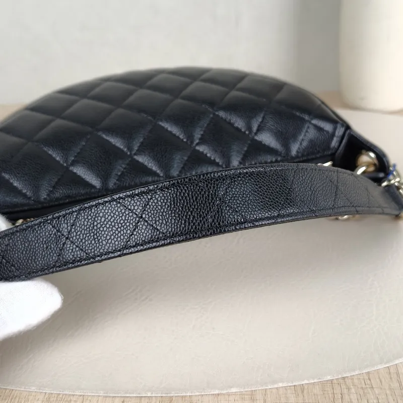 Chanel Crossbody Bag Top Handle Crossbody Bag Black Grained Calfskin 22 × 5.5 × 12 cm — detail view 3 of 12