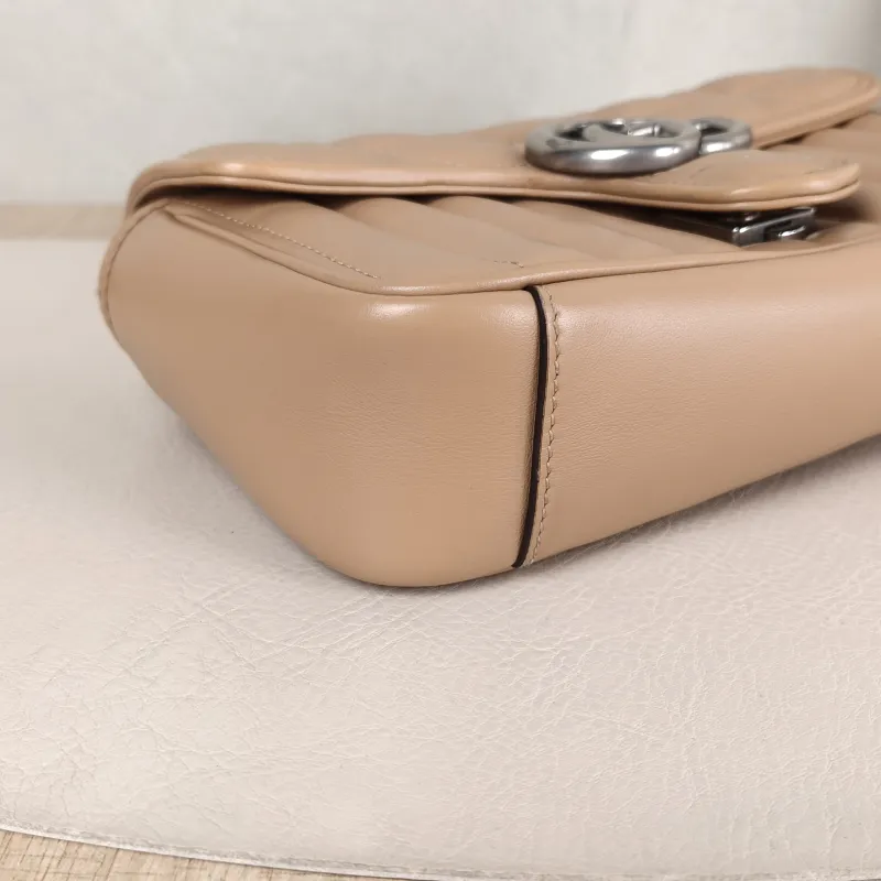 GUCCI Crossbody Bag GG Marmont Small Marmont 22 Taupe Calfskin Small 22 × 6 × 13 cm — detail view 7 of 12