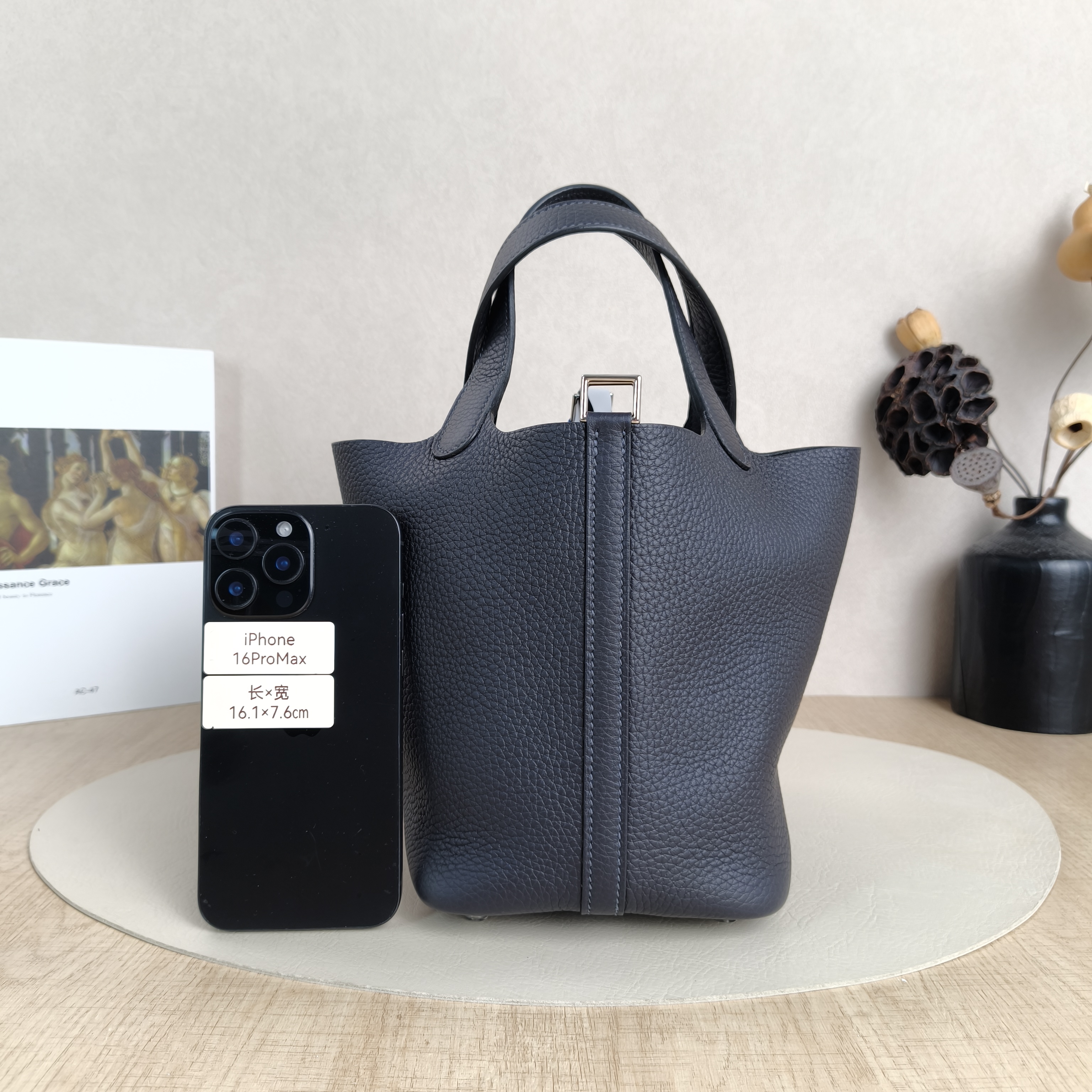 Hermès Top Handle Bag Picotin Lock 18 183YC aban Navy Taurillon Clemence TC Calfskin Small18 × 13 × 18 cm — cover view 5 of 6