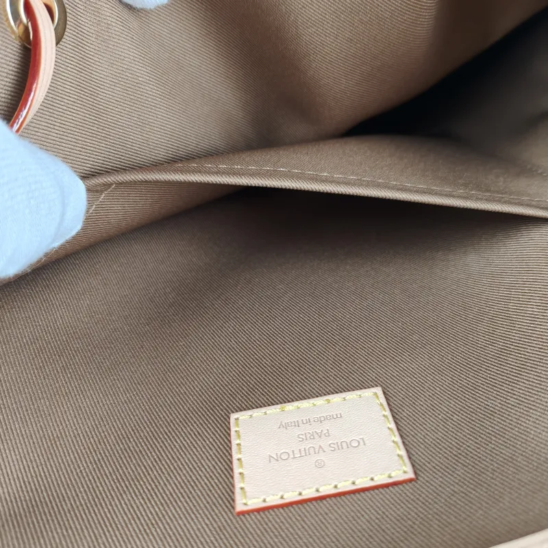 Louis Vuitton Backpack MONTSOURIS Backpack Edition Monogram PVC Medium38 × 21 × 35 cm — detail view 12 of 16