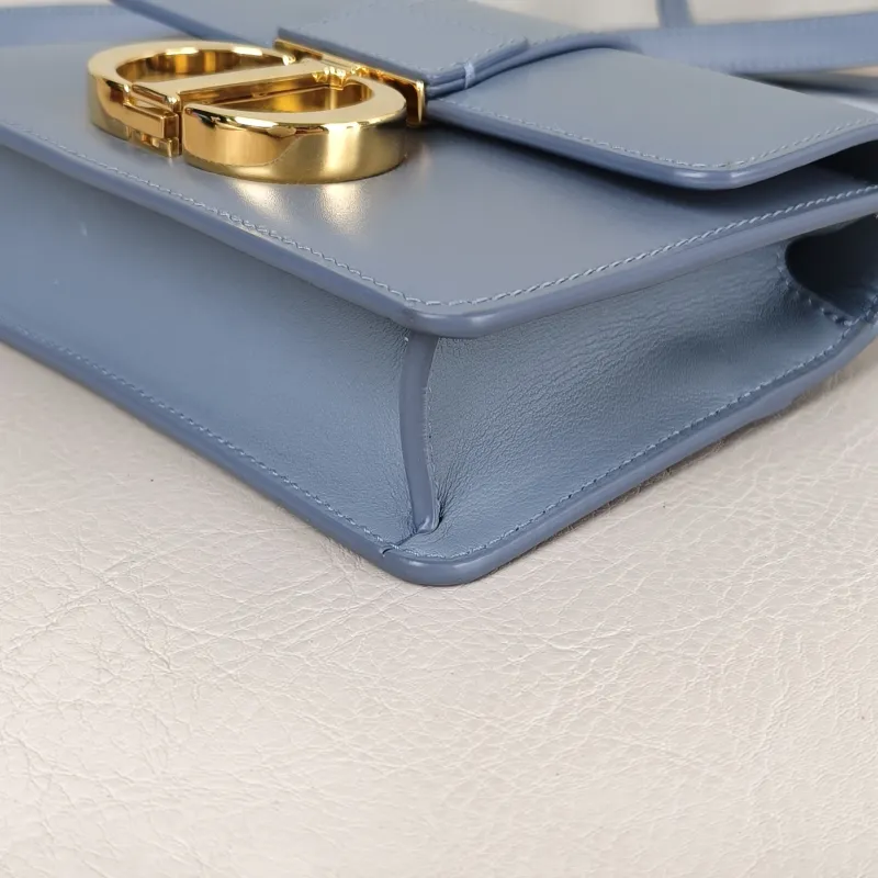 DIOR Shoulder Bag 30Montaigne 30 Calfskin Mini 15 × 4 × 11 cm — detail view 11 of 12