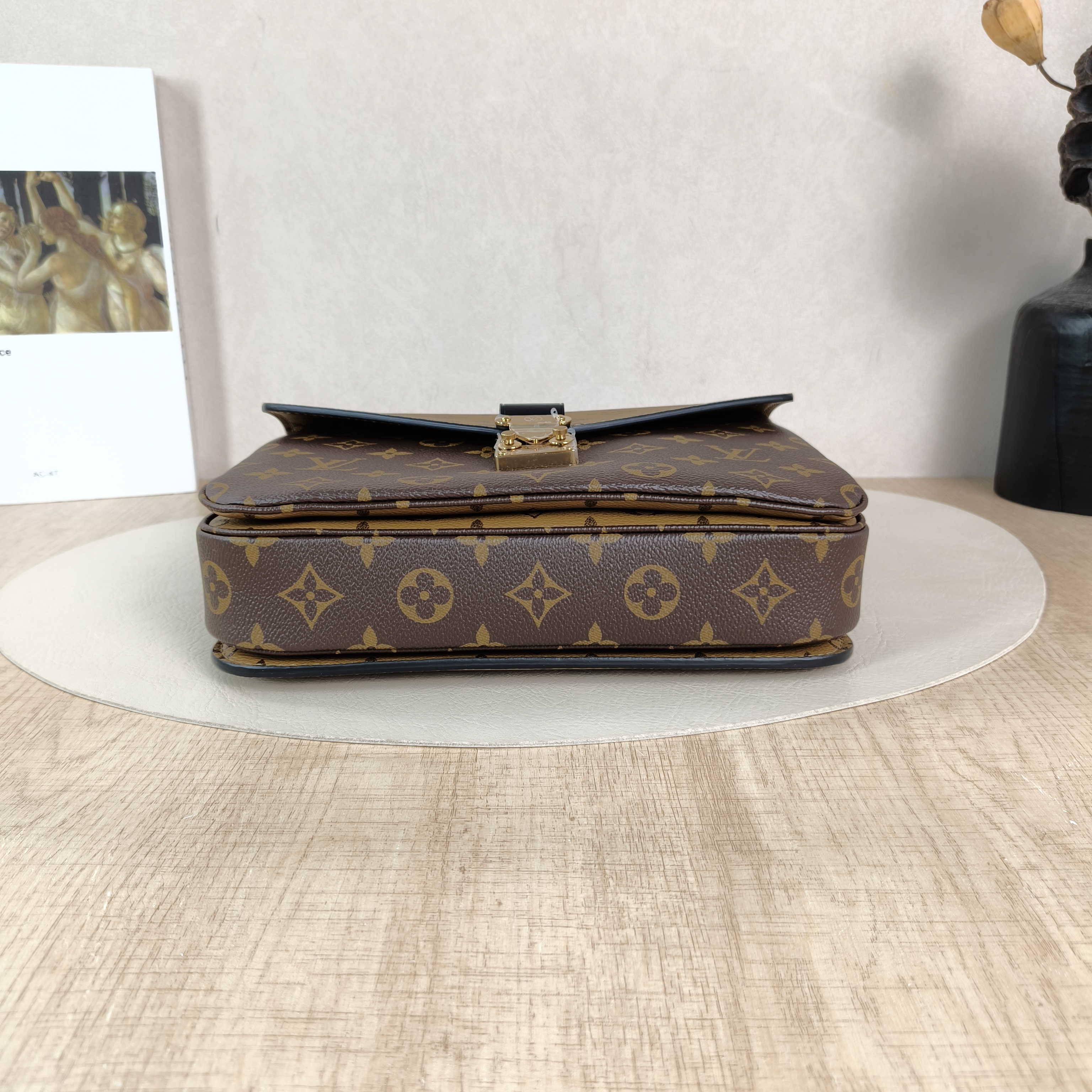 Louis Vuitton Crossbody Bag Pochette Métis Monogram Colorblock PVC Medium25 × 7 × 19 cm — cover view 5 of 5
