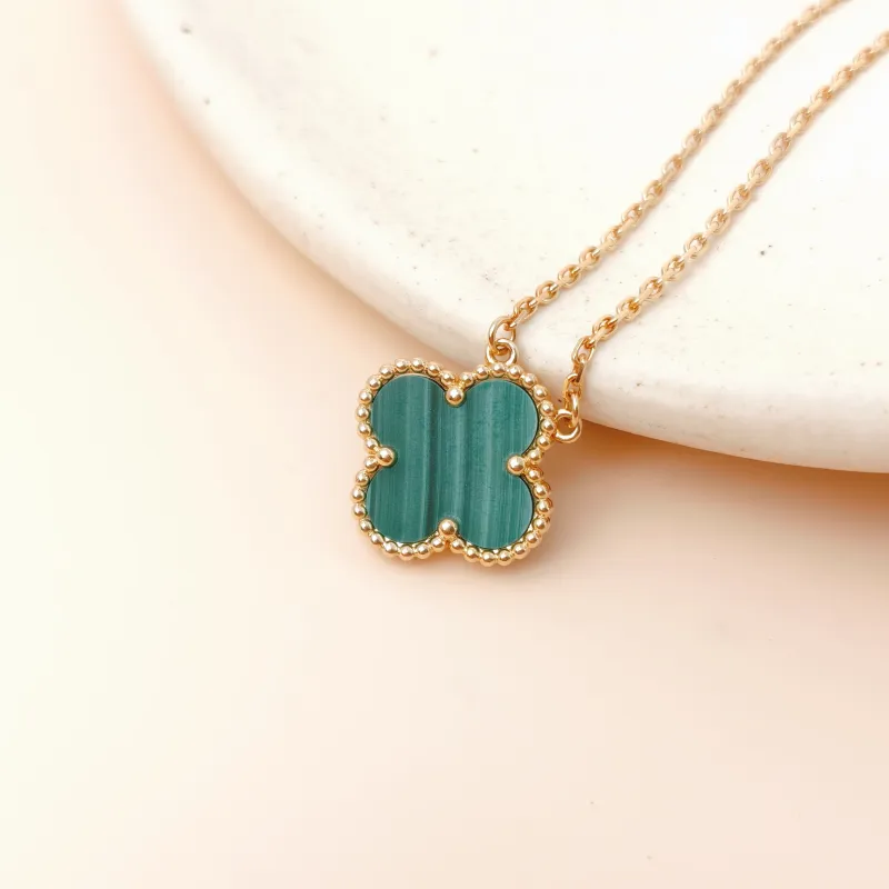Van Cleef & Arpels Necklace Alhambra Alhambra Collection Yellow Gold 18KY ellow Gold Malachite Vintage Small 41cm — cover view 13 of 14