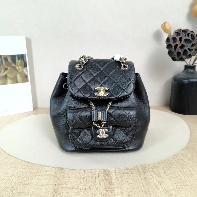 Chanel Backpack Duma Black Lambskin Small18 × 9.5 × 19 cm