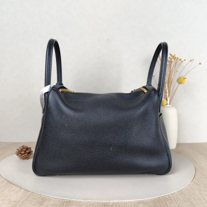 Hermès Crossbody Bag Lindy 3089Black Taurillon Clemence TC Calfskin Medium30 × 15 × 19 cm — cover view 2 of 5