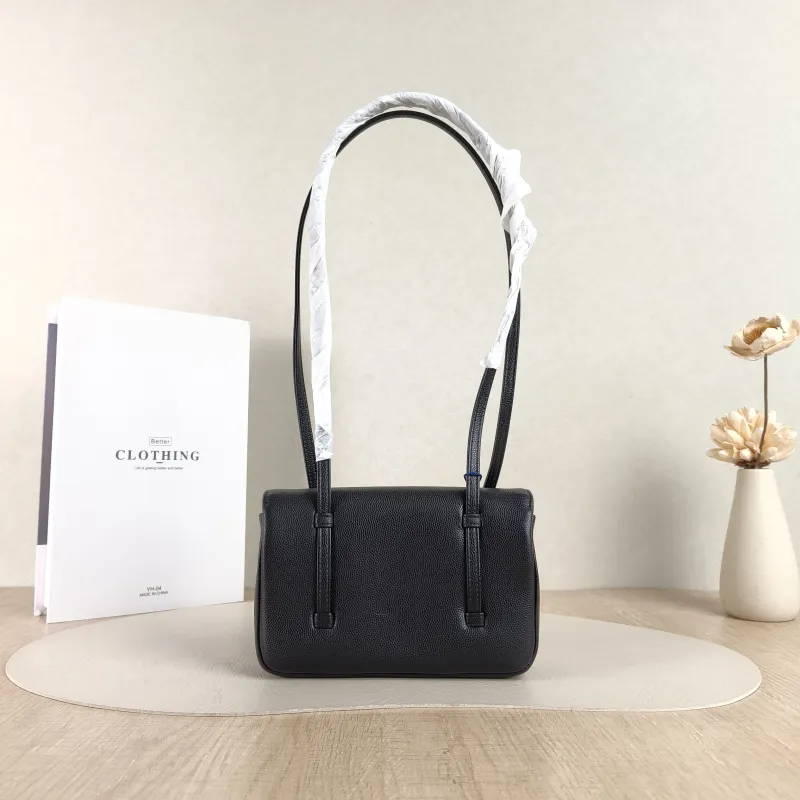 Chanel Crossbody Bag26p preppy coco Black Grained Calfskinmini17 × 5 × 11.5 cm — cover view 3 of 6