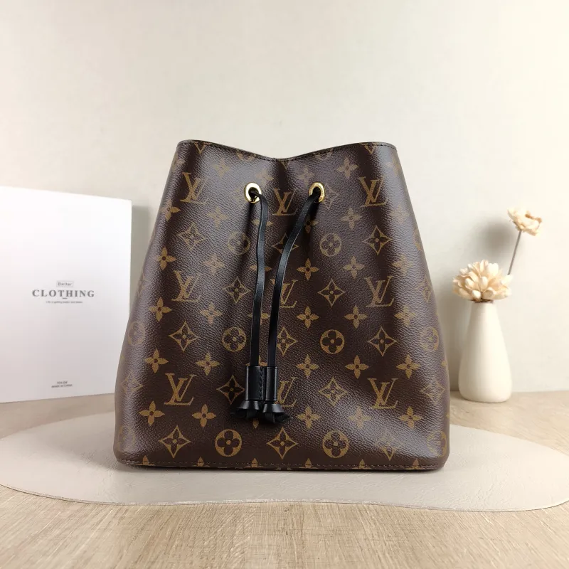 Louis Vuitton Shoulder Bag NÉONOÉ Bucket Bag Black PVC Medium 26 × 17.5 × 26 cm